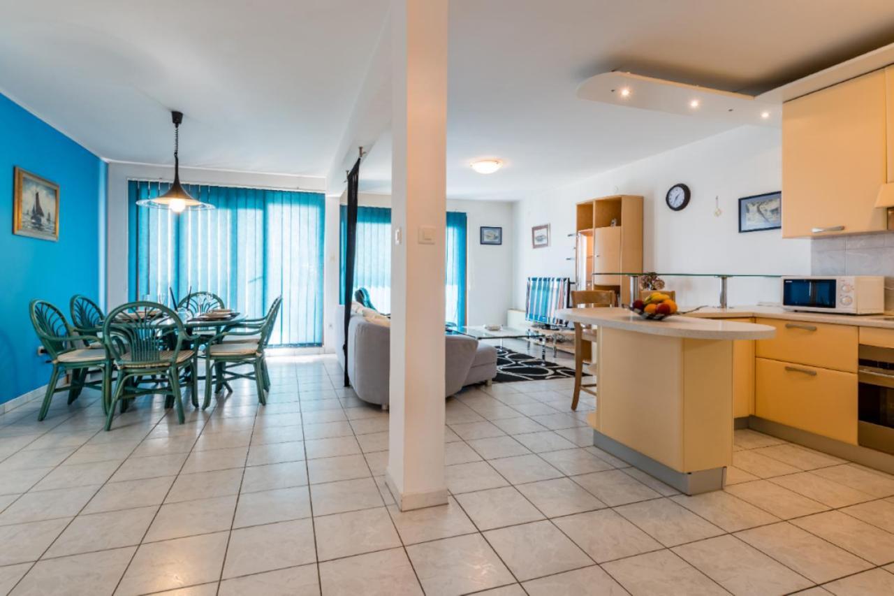 Sea View Apartment Reno W/Garage Split Eksteriør billede